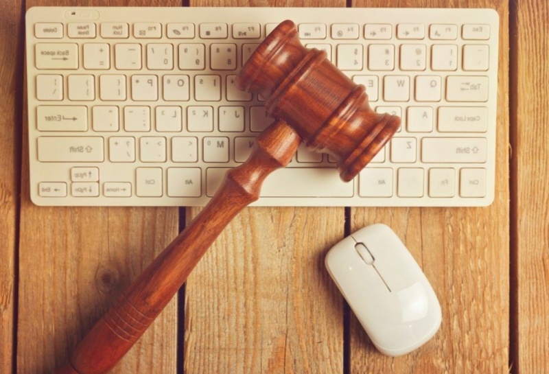 Чем может помочь онлайн-юрист по банкротству